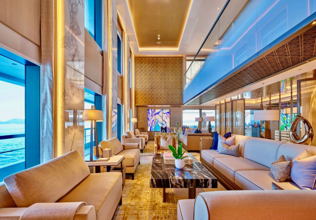 Yacht Renaissance Living Room