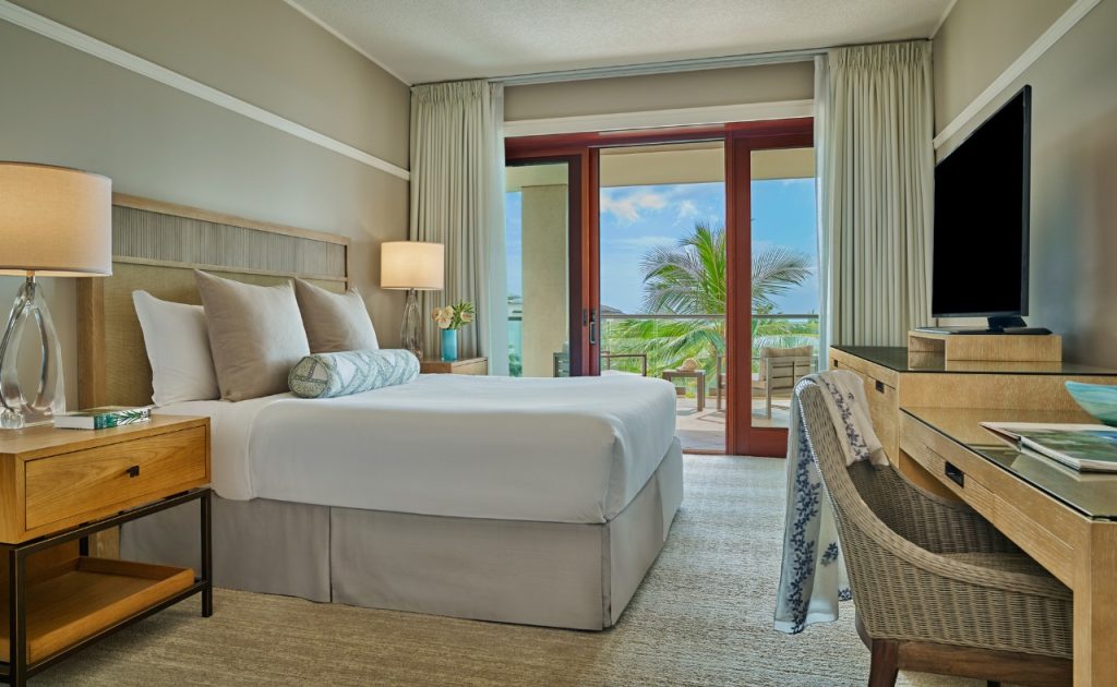 Montage Kapalua Bay bedroom.