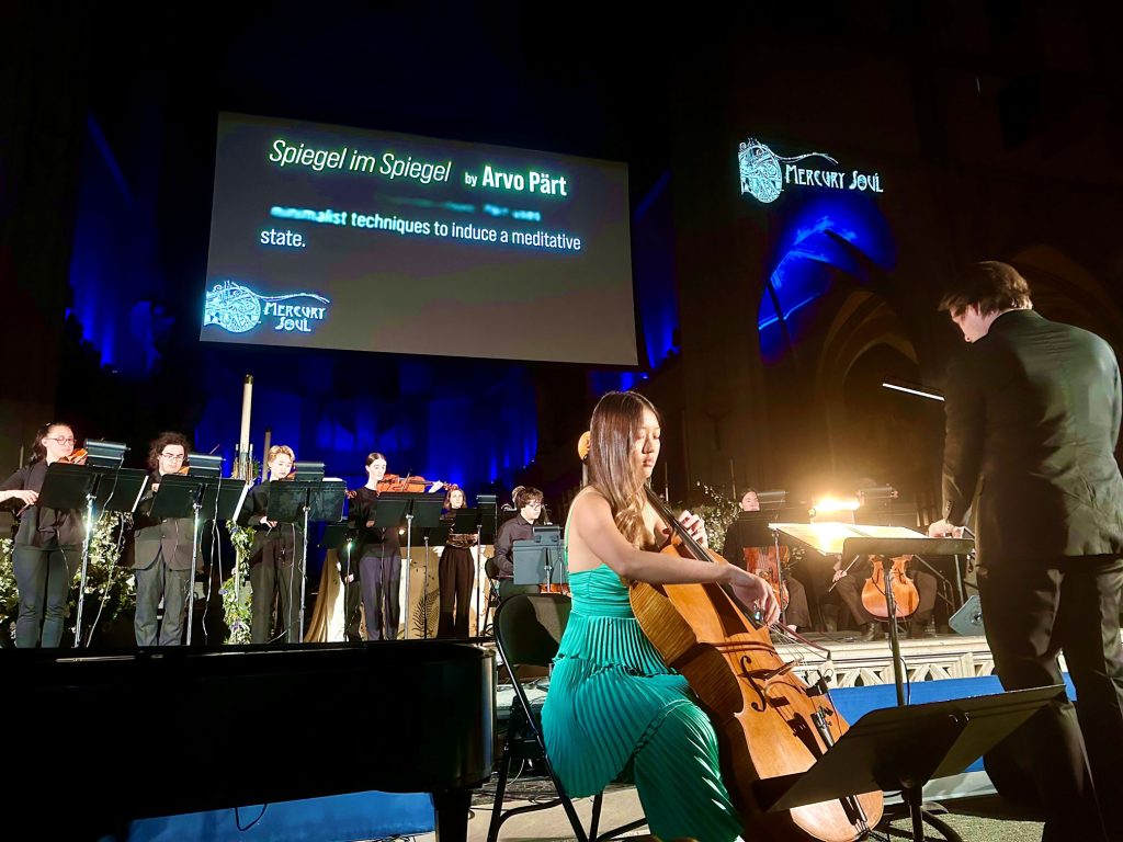 Cellist Sophie Deng